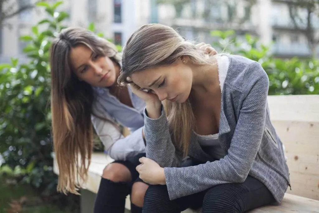 Do I Have Abandonment Issues? 10 Signs & How To Overcome It