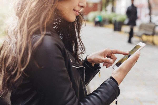 How To Stop Stalking Your Ex (& Everyone Related To Him)